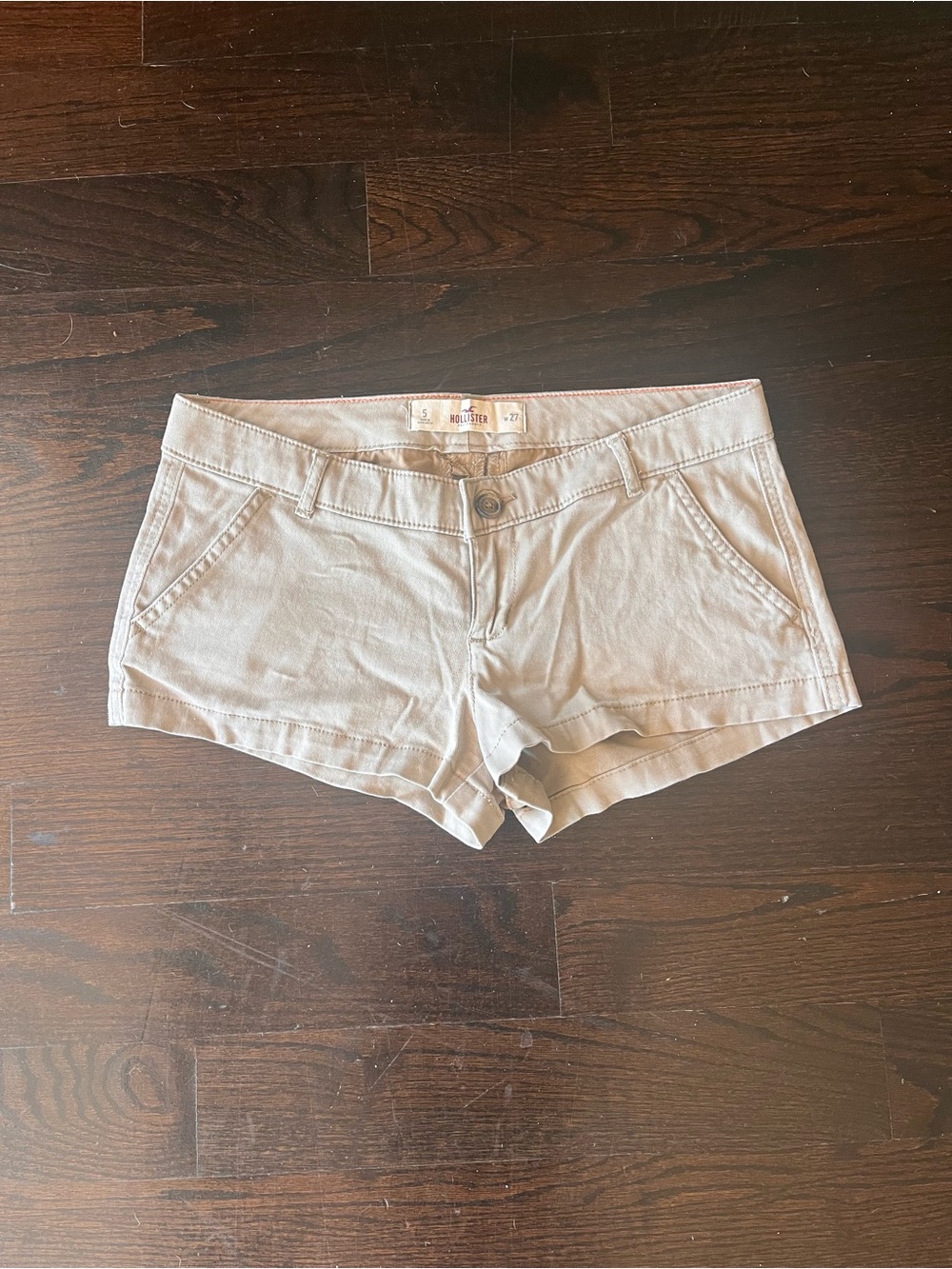 Hollister Women's Beige Y2K Early 2010s Low Rise Micro Mini Shorts
